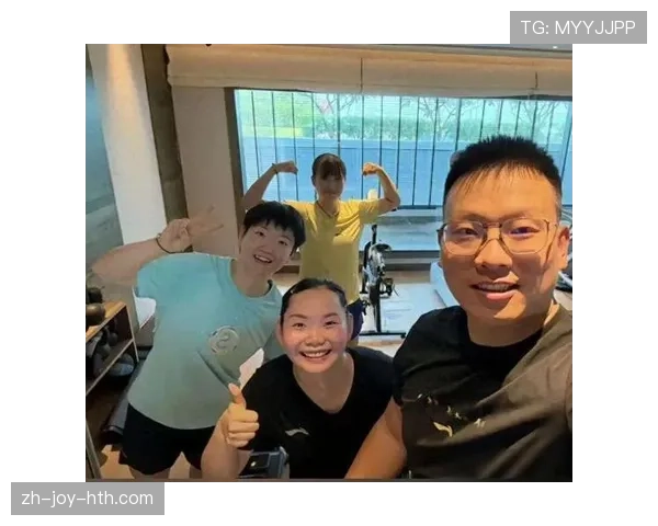 何卓佳训练完直接拎爱马仕去吃米其林，这姐的日常比偶像剧还敢拍