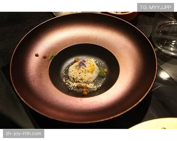 程语轩训练完直接打飞的去吃米其林三星,这日子谁顶得住啊 程语轩训练完直接打飞的去吃米其林三星,这日子谁顶得住啊